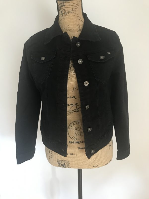 VESTE EN JEAN NOIRE AVEC MOTIF AU CHOIX – Image 5