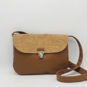 BESACE ANAIS SIMILI CUIR FAUVE ET RABAT EN LIEGE LEGEREMENT PAILLETE GRIS