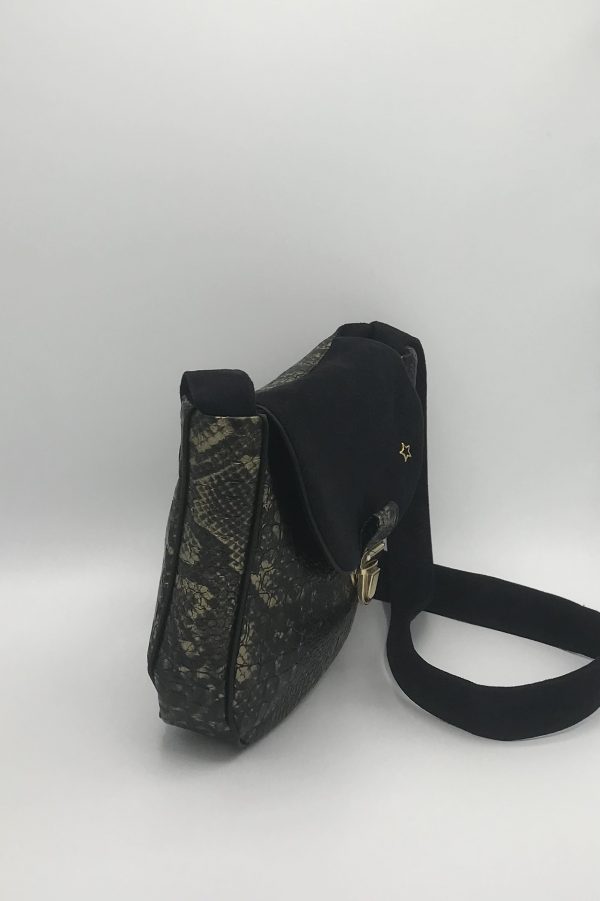 AGATHE : ASPECT SERPENT NOIR ET OR RABAT SUEDINE NOIR – Image 2