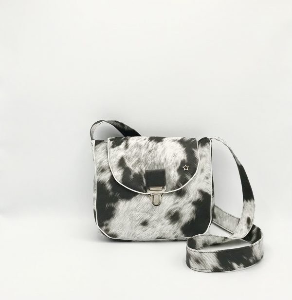 AGATHE : ASPECT VACHE MARRON