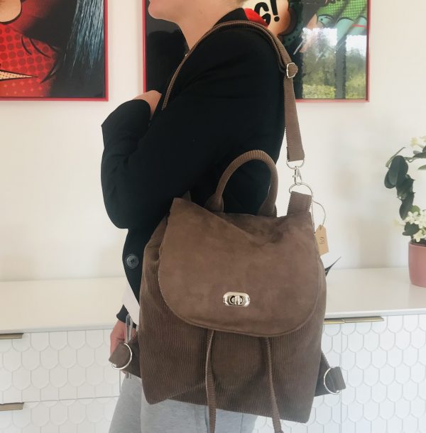 SAC A DOS EN VELOURS RABAT SUEDINE TAUPE – Image 2