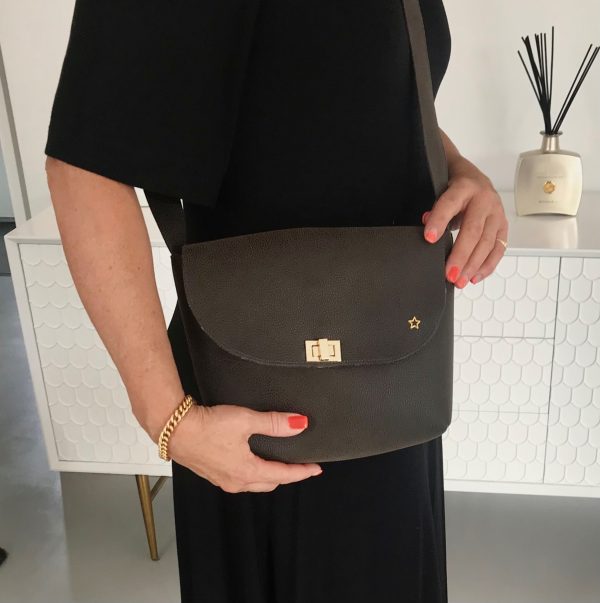 SAC BANDOULIERE IRIS PORTÉ ÉPAULE SIMILI CUIR MARRON